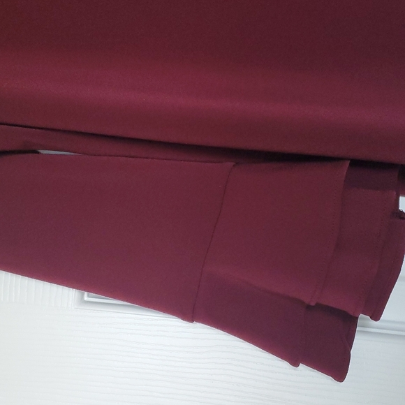 Charter Club burgundy bell sleeve tunic top size large euc - Picture 3 of 5